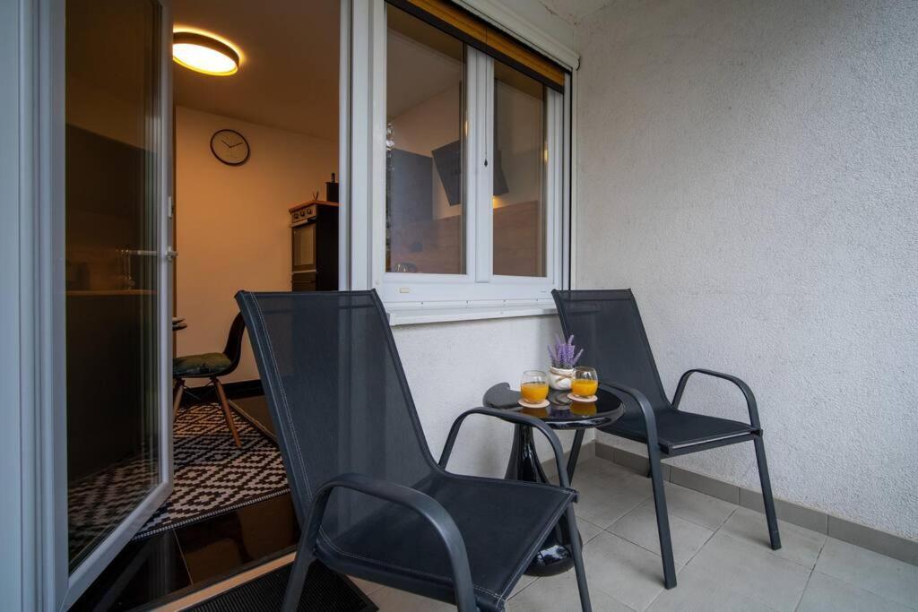 רייקה Apartment Hesa- 4 Star Apartment מראה חיצוני תמונה